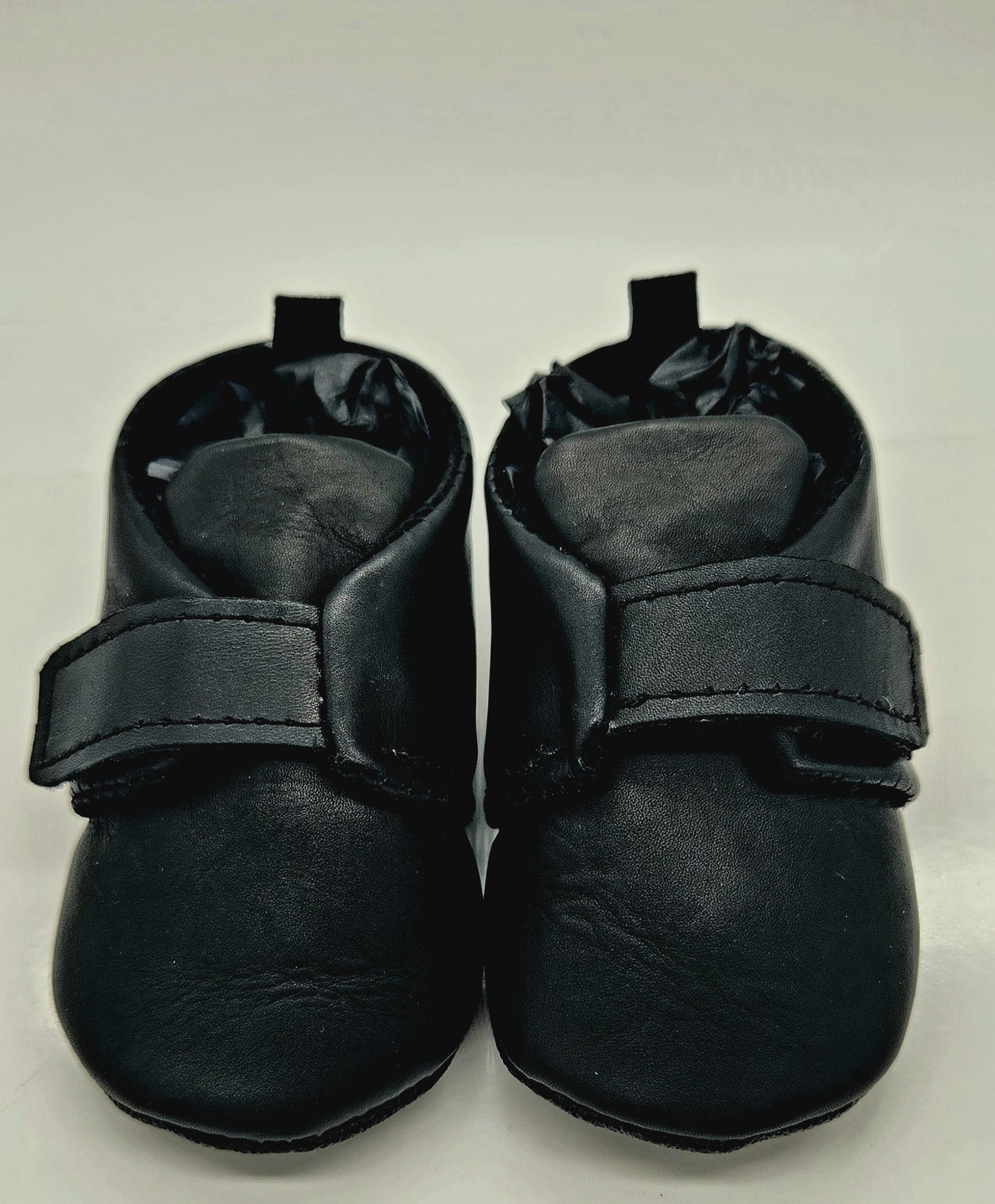 Black leather - Size 4 US